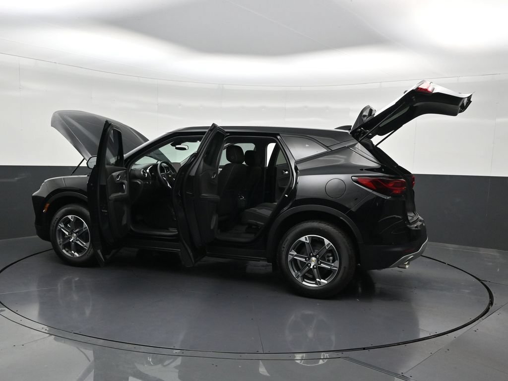 Used 2026 Chevrolet Blazer LT FWD image 35