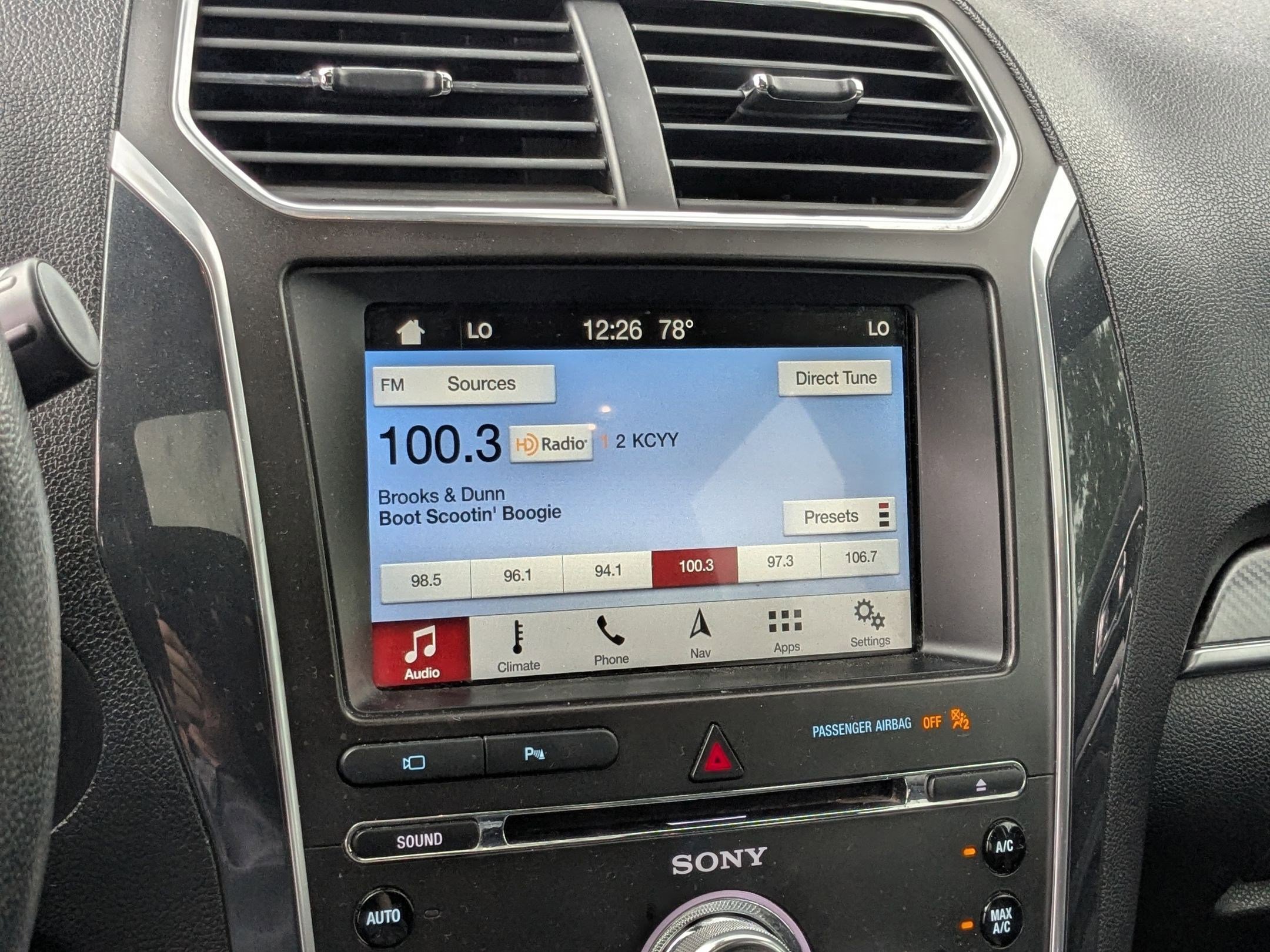 Used 2018 Ford Explorer Sport w/ Equipment Group 401A image 15