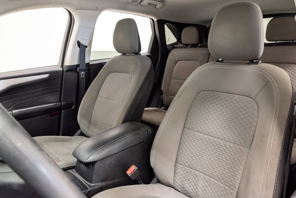 Used 2022 Ford Escape SE FWD image 12