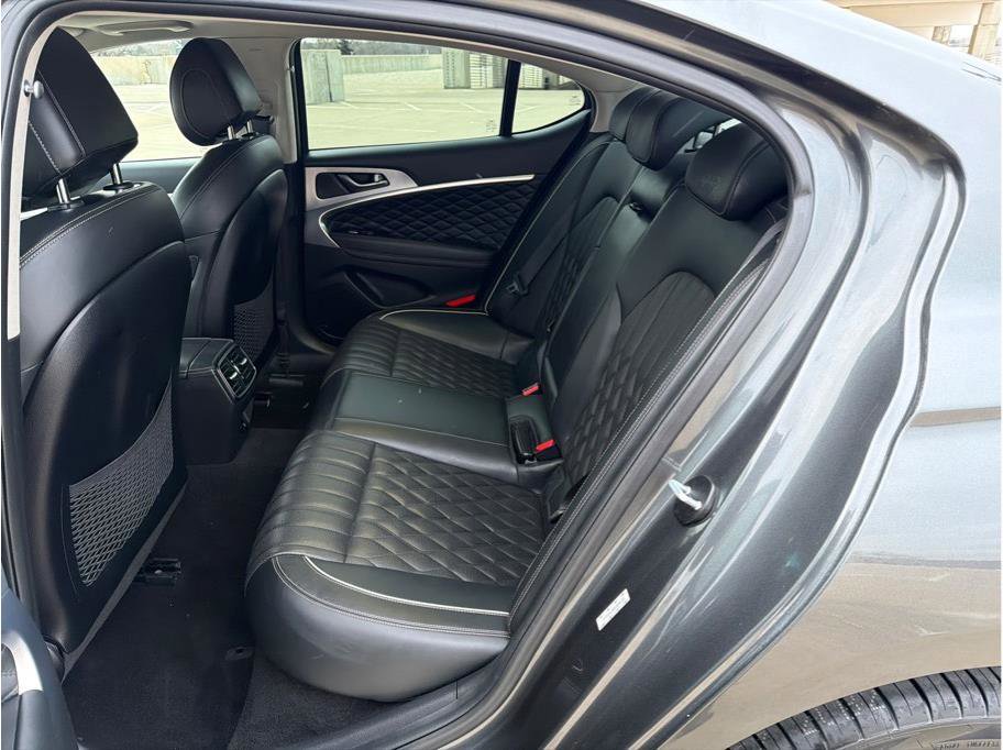 Used 2019 Genesis G70 2.0T Advanced w/ Prestige Package image 11