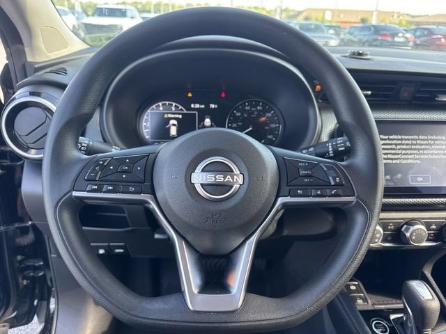Used 2024 Nissan Kicks SV FWD image 17
