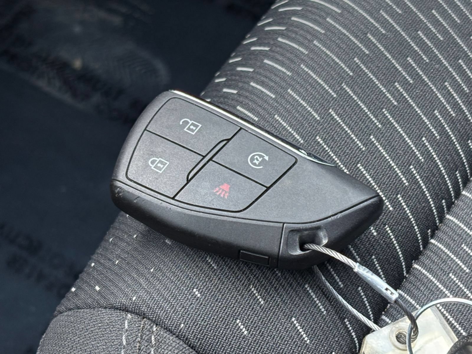 Used 2025 Chevrolet Equinox LT FWD image 21