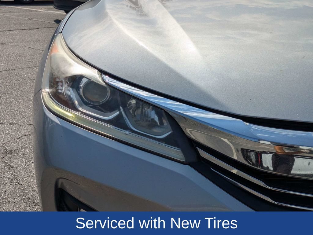 Used 2016 Honda Accord EX-L image 10