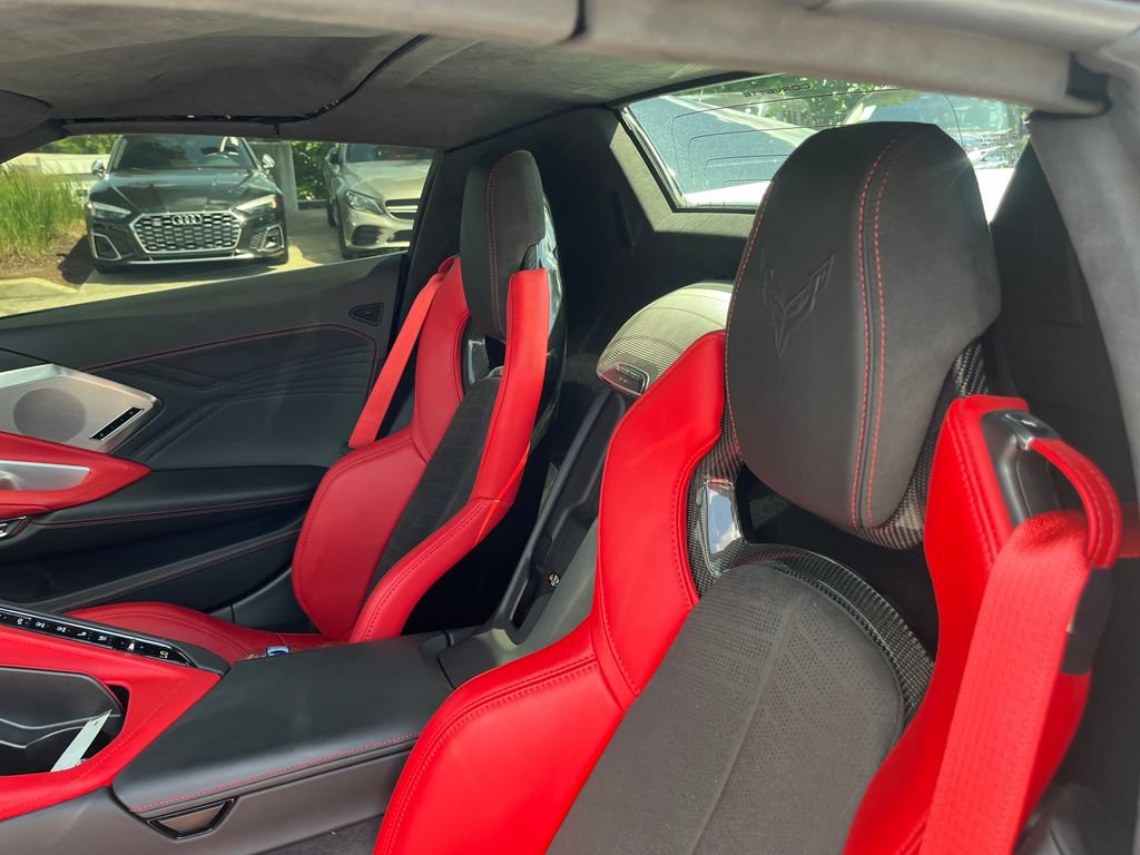 Used 2024 Chevrolet Corvette Z06 RWD image 27