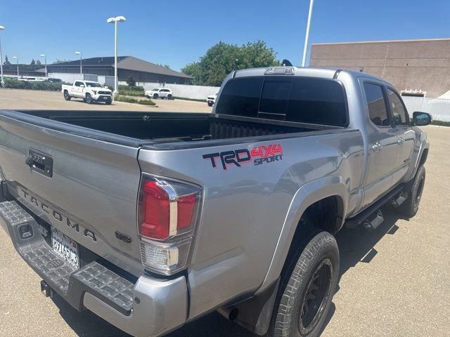 Used 2021 Toyota Tacoma TRD Sport w/ TRD Premium Sport Package AWD/4WD image 9