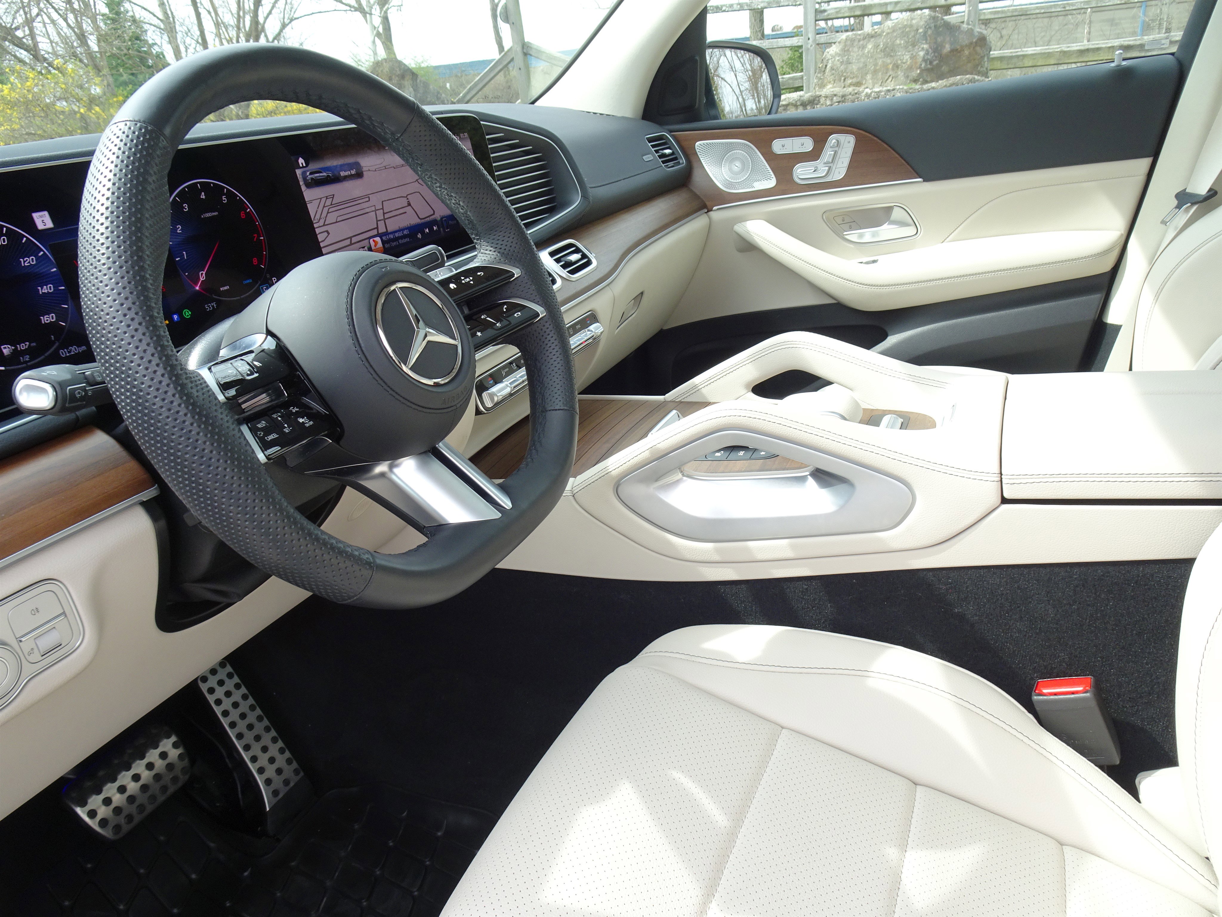 Used 2024 Mercedes-Benz GLS 450 4MATIC image 16