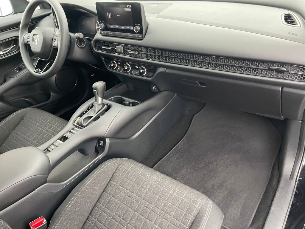 Certified 2023 Honda HR-V LX image 29