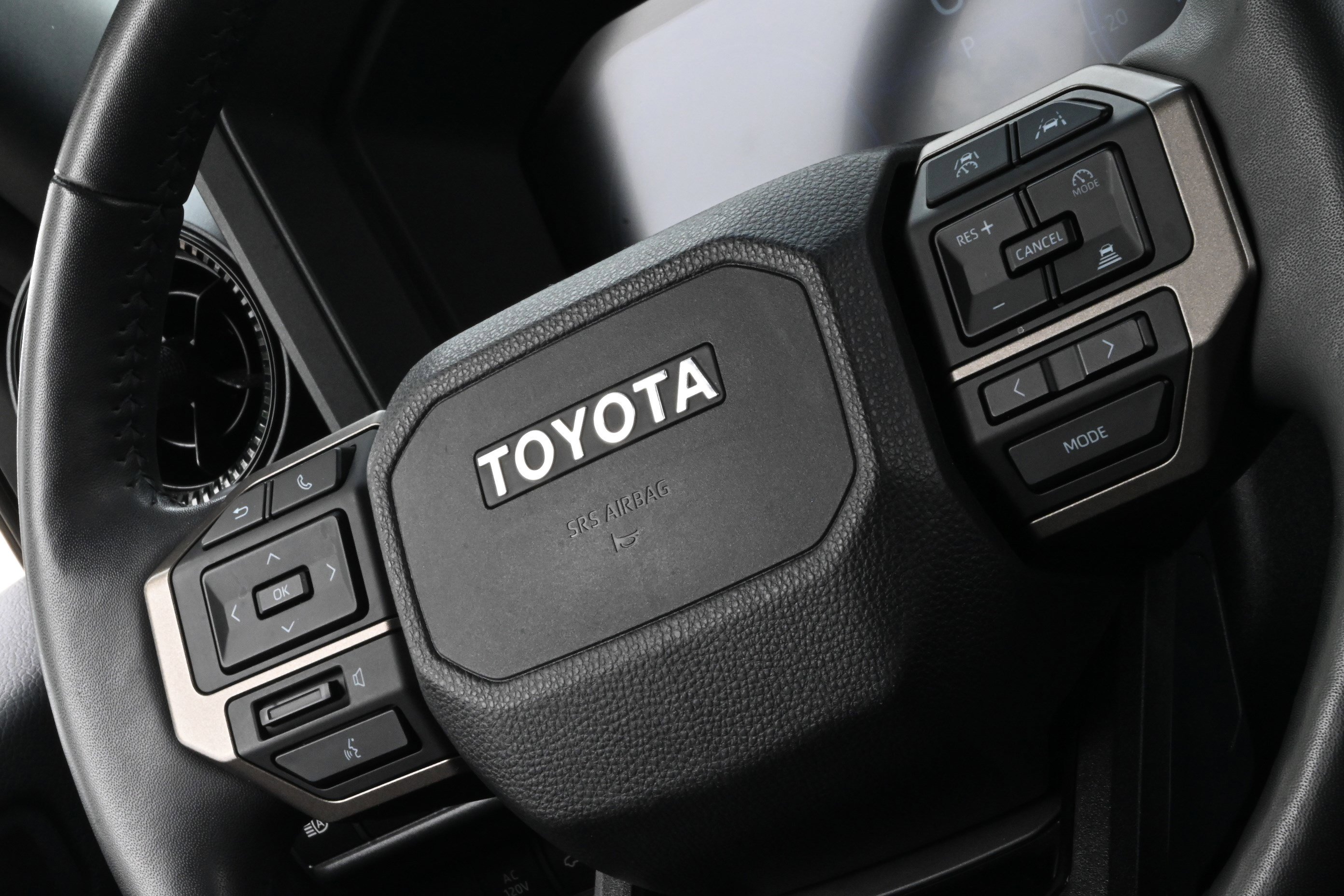 Used 2024 Toyota Land Cruiser image 26