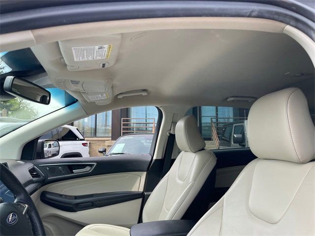 Used 2022 Ford Edge Titanium image 11