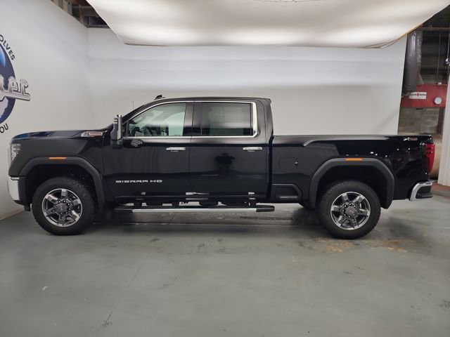 New 2026 GMC Sierra 2500 SLT image 3