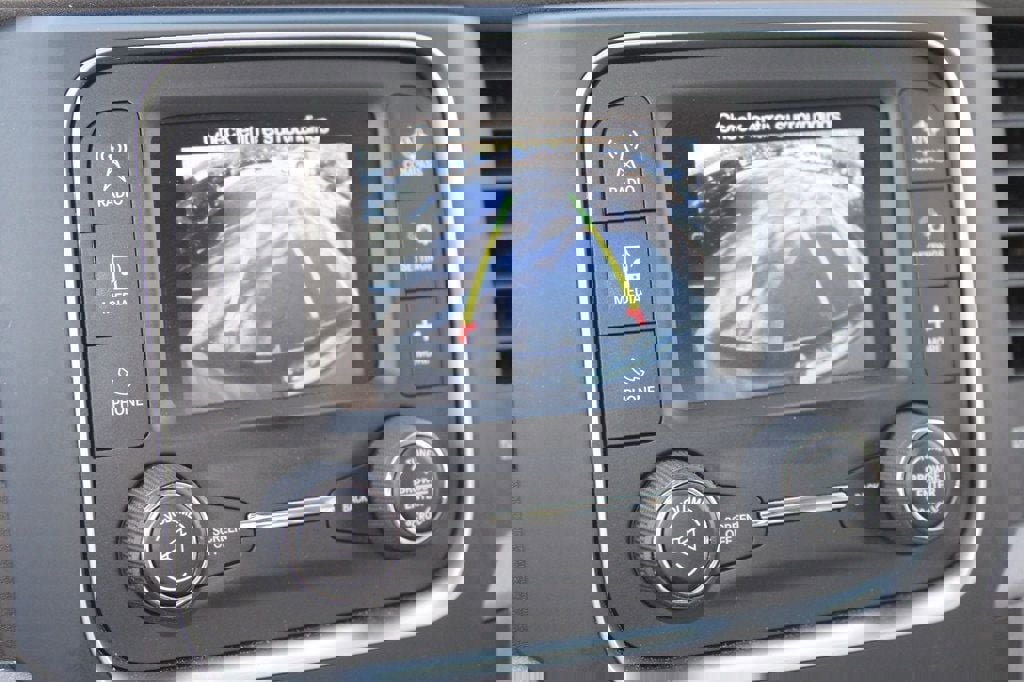 Used 2018 RAM 2500 Tradesman w/ Chrome Appearance Group image 16