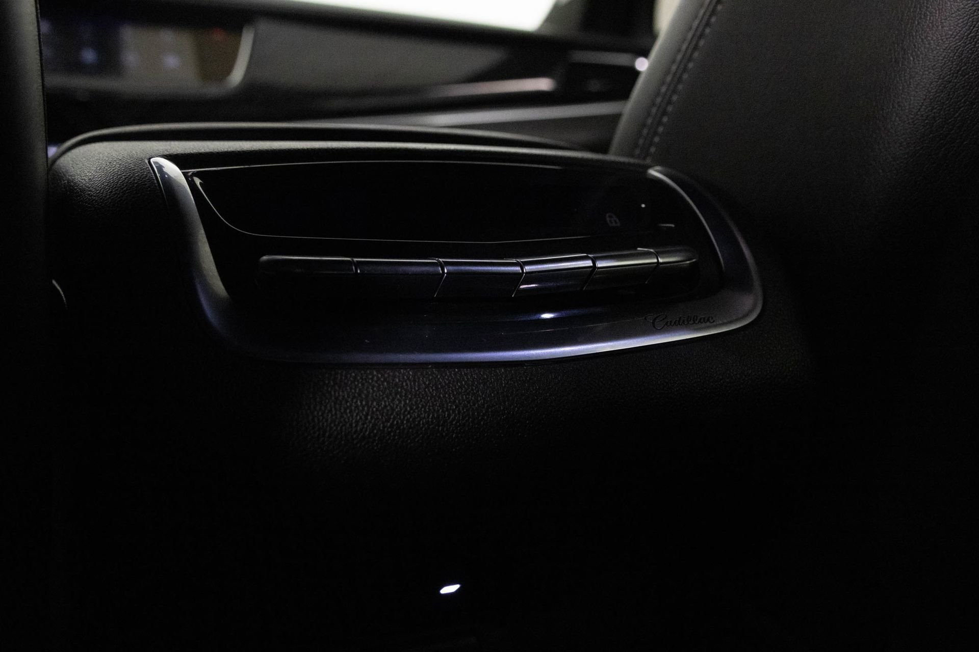 Used 2021 Cadillac XT6 Premium Luxury image 37