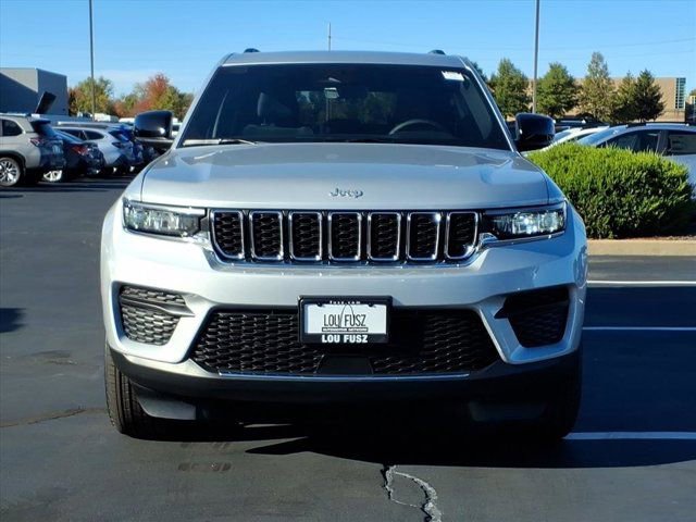 New 2025 Jeep Grand Cherokee 4WD image 23