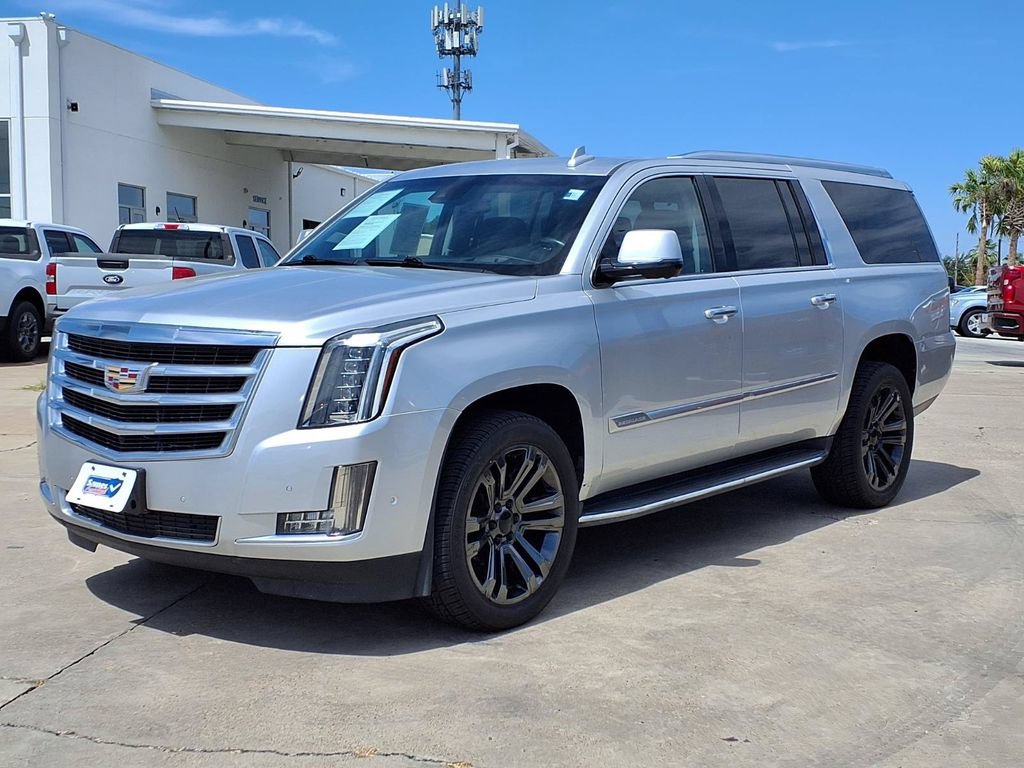 Used 2020 Cadillac Escalade ESV Luxury RWD image 4