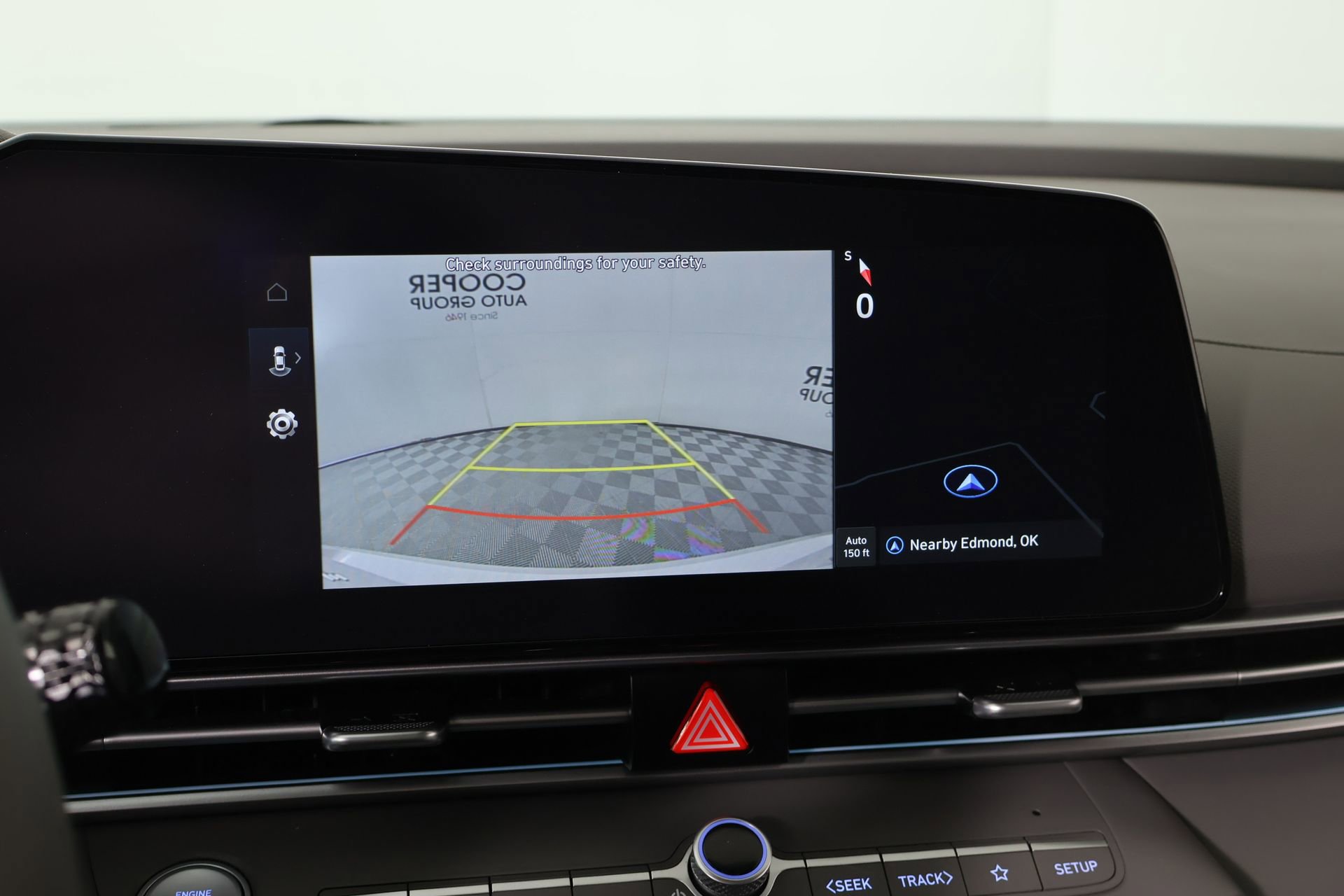 Used 2024 Hyundai Elantra SEL w/ Convenience Package image 6