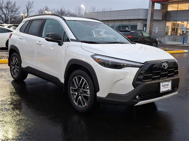 New 2026 Toyota Corolla Cross XLE image 2