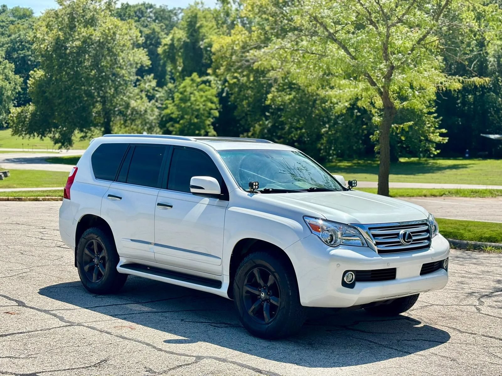 Used 2013 Lexus GX 460 w/ Comfort Plus Pkg AWD/4WD image 3