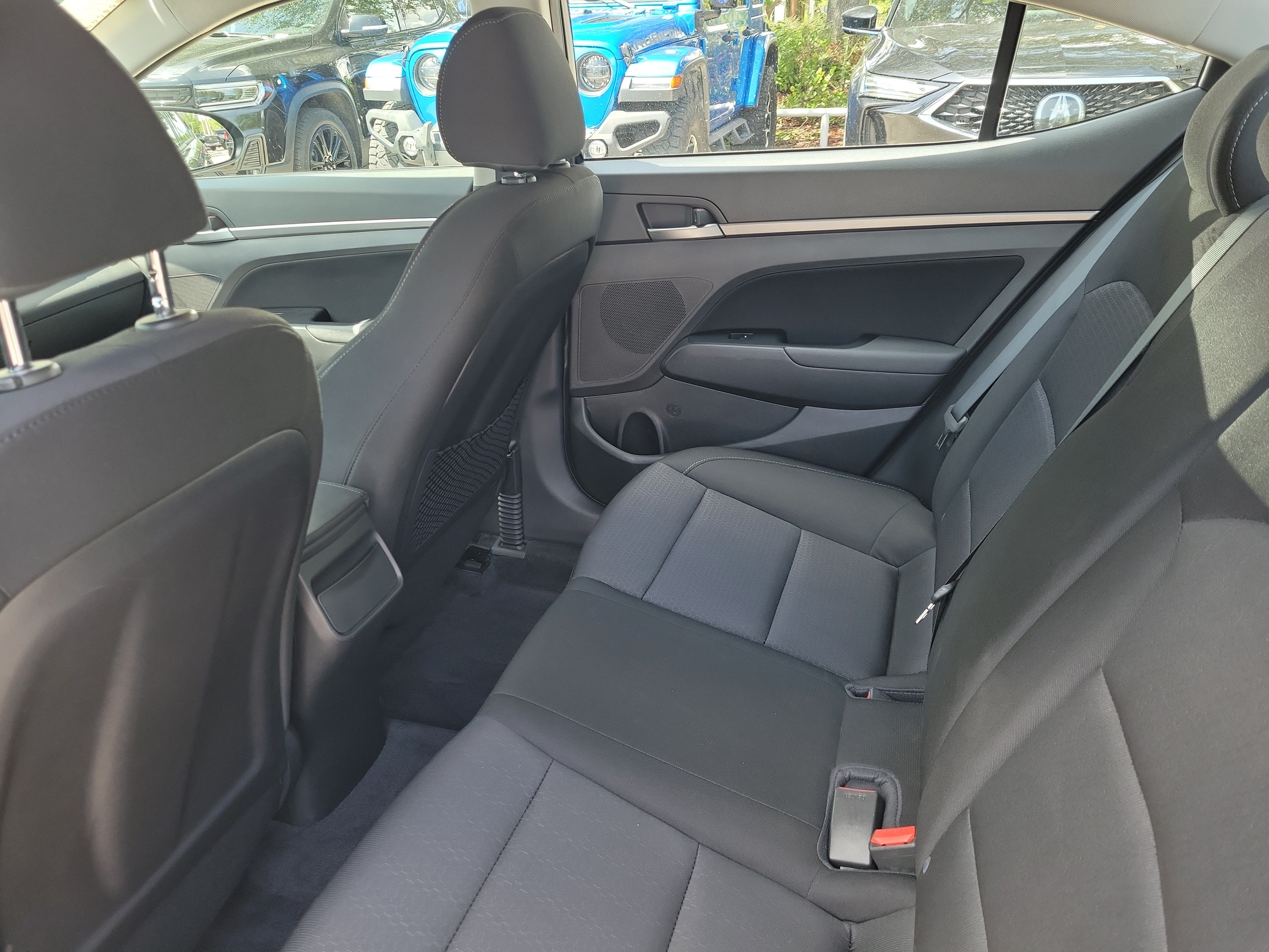Used 2017 Hyundai Elantra Value Edition FWD image 8