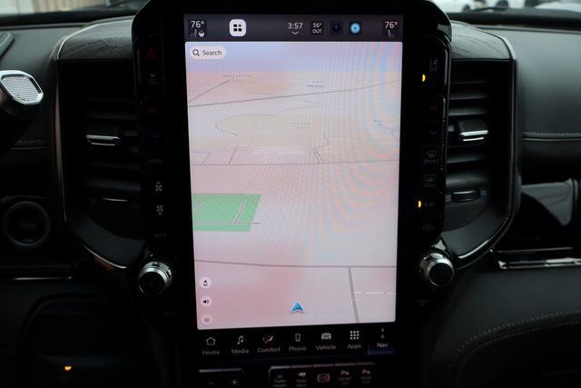 Used 2025 RAM 3500 Limited w/ Max Tow Package image 27