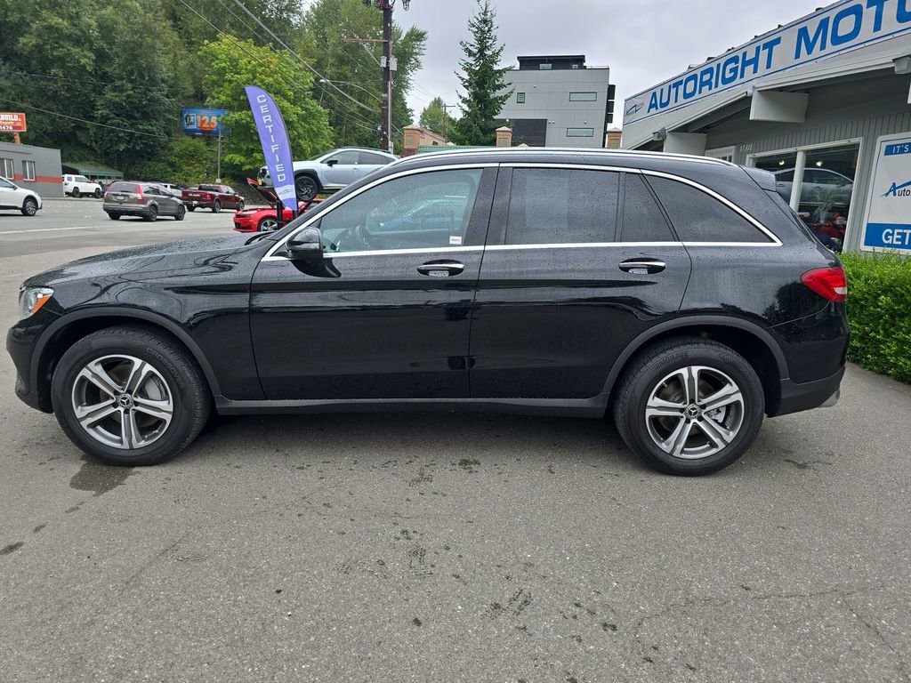 Used 2019 Mercedes-Benz GLC 300 4MATIC image 3