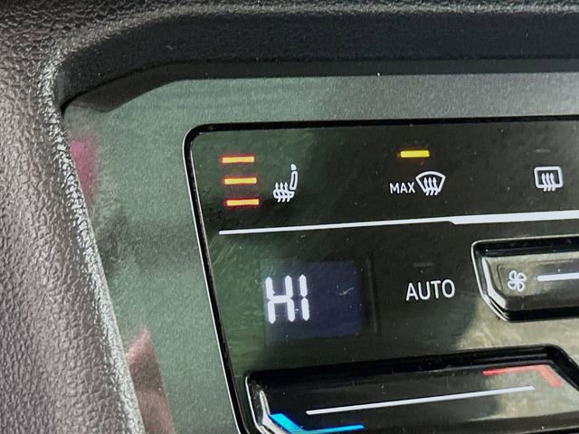 Used 2023 Volkswagen Tiguan SE AWD/4WD image 21