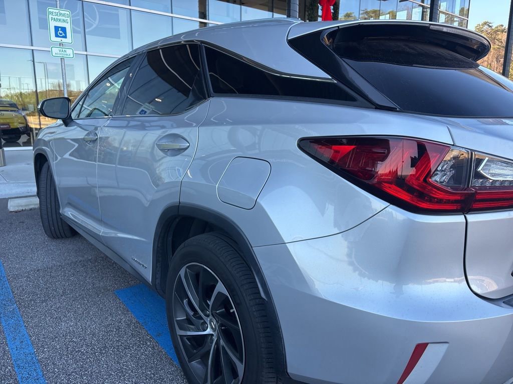 Used 2017 Lexus RX 450h AWD image 7