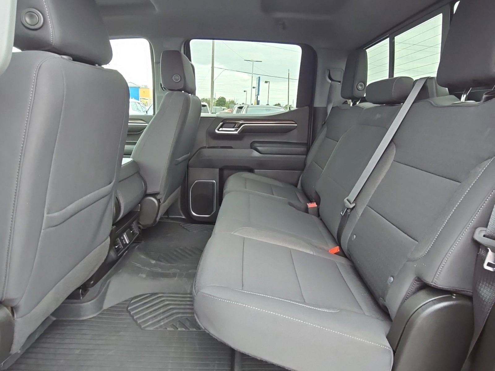 Used 2022 Chevrolet Silverado 1500 LT AWD/4WD image 40