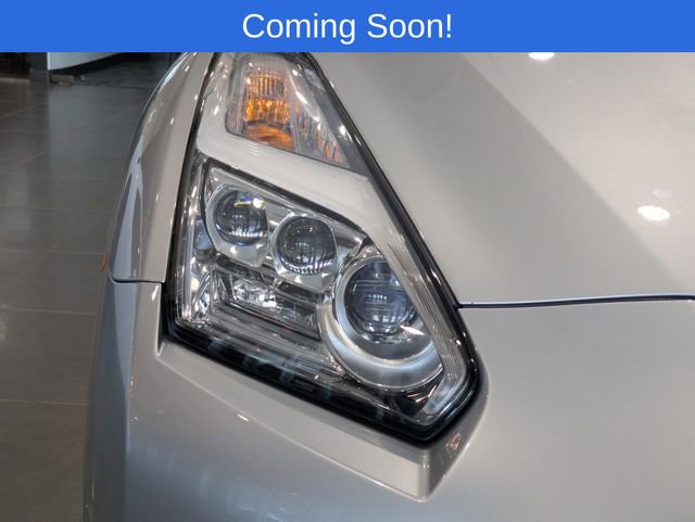 Used 2015 Nissan GT-R Black Edition image 7