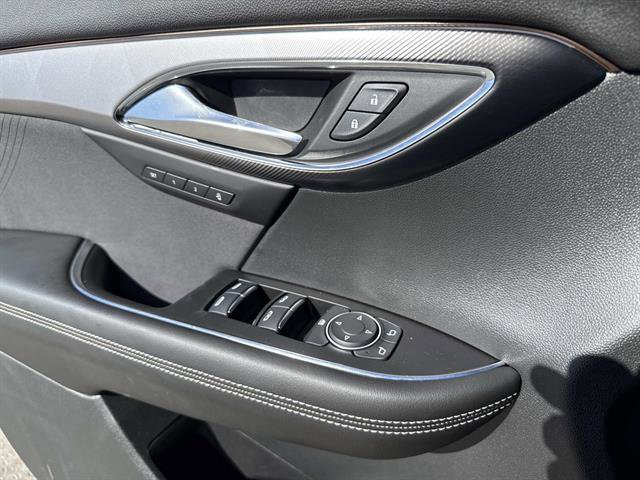 New 2025 Buick Envision Sport Touring image 8