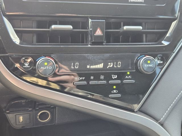 Used 2022 Toyota Camry SE image 23