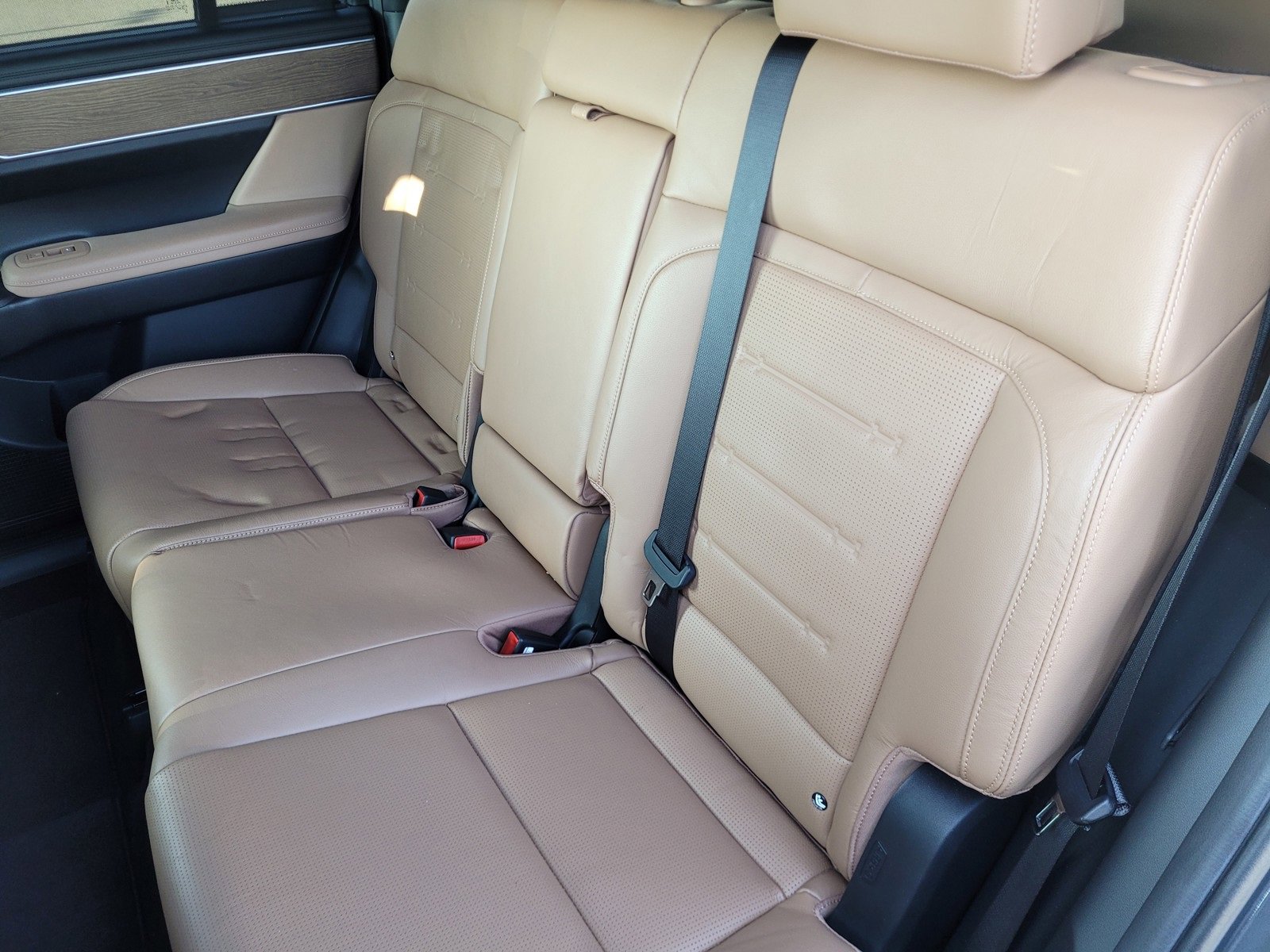 Used 2025 Hyundai Santa Fe Limited image 13