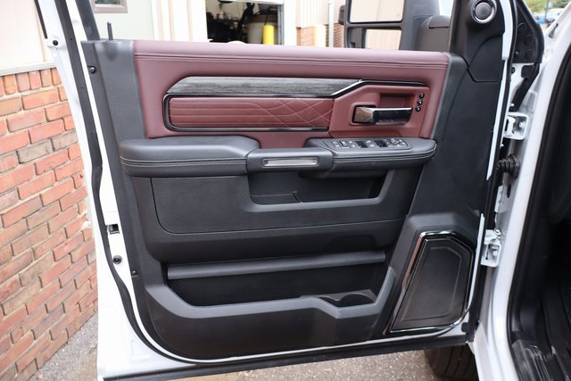 Used 2025 RAM 3500 Limited w/ Max Tow Package image 11