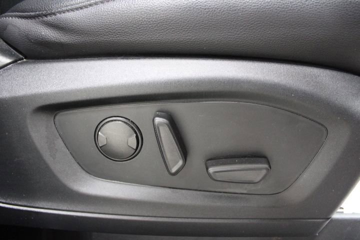 Used 2023 Ford Explorer Limited w/ Equipment Group 301A image 29