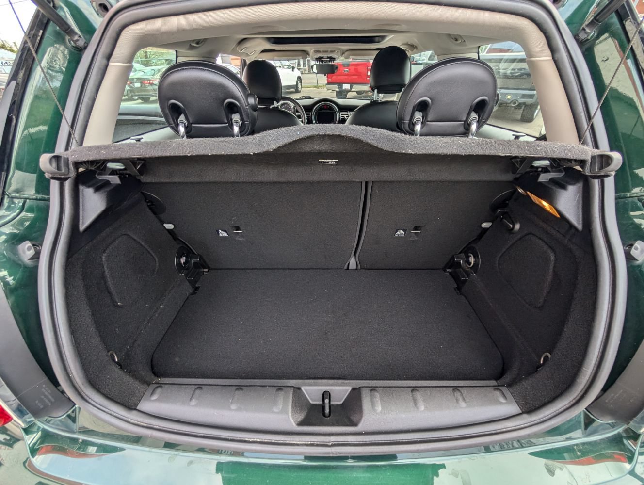 Used 2019 MINI Cooper 2-Door Hardtop w/ Signature Upholstery Package FWD image 17