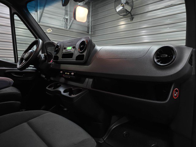 Used 2019 Mercedes-Benz Sprinter 3500 image 17