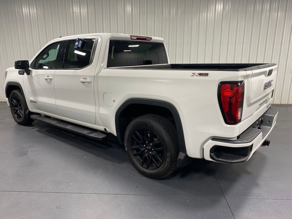 Used 2022 GMC Sierra 1500 Elevation image 17