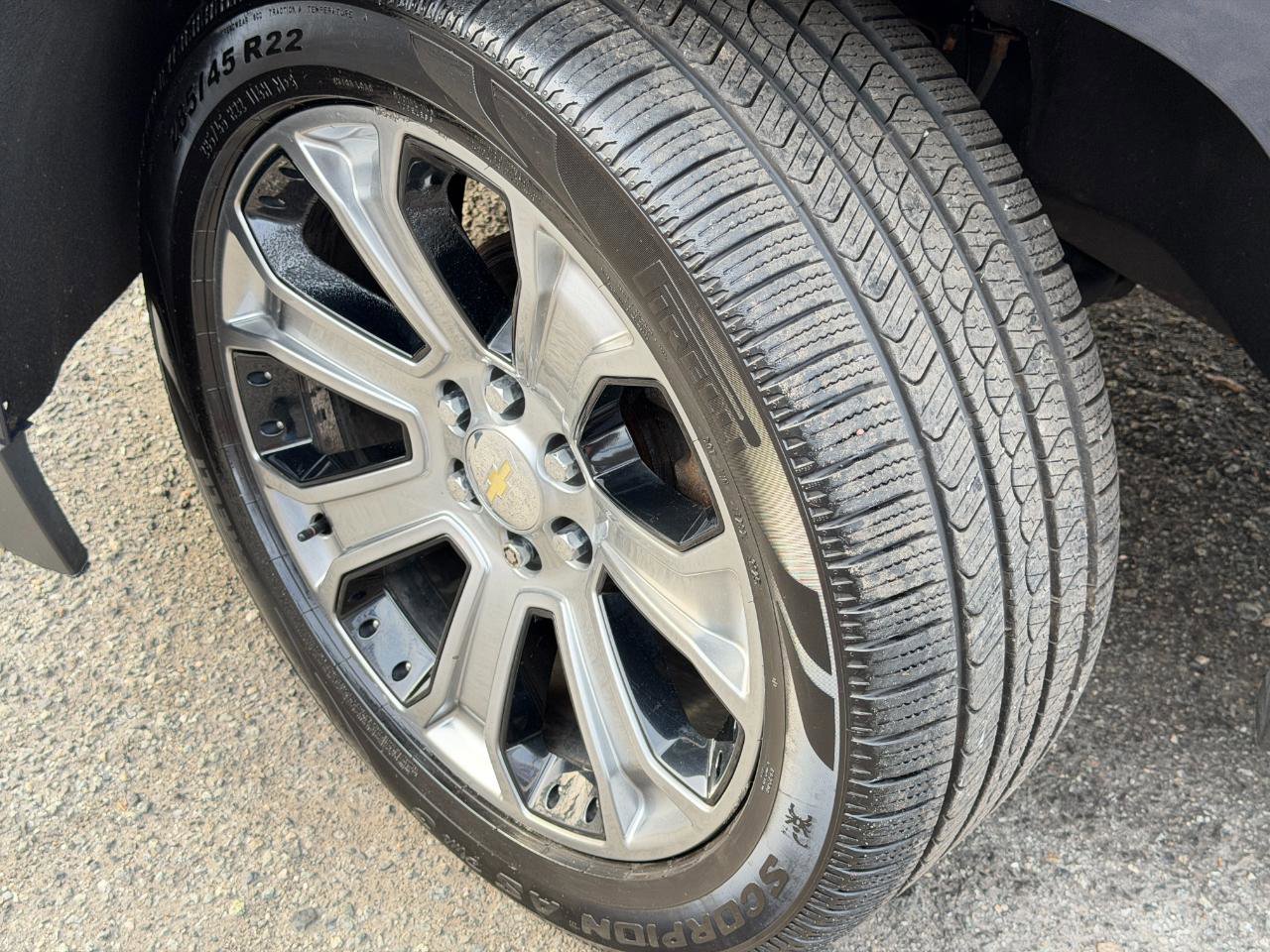 Used 2018 Chevrolet Suburban LT image 95