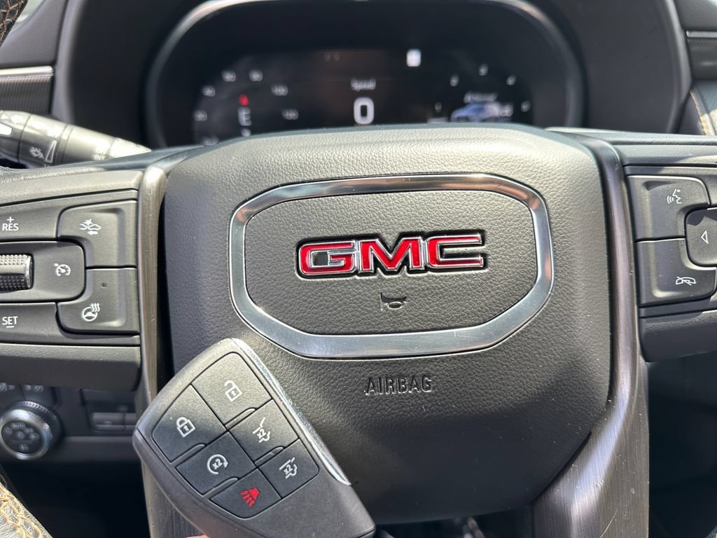 Used 2022 GMC Yukon XL AT4 w/ AT4 Premium Plus Package AWD/4WD image 44