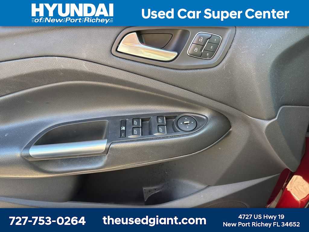 Used 2015 Ford Escape Titanium w/ Equipment Group 301A image 10