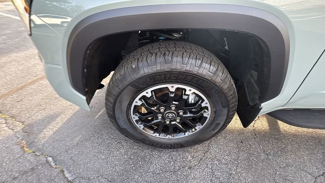 Used 2025 Toyota Tundra SR5 w/ TRD Off-Road Premium Package AWD/4WD image 41