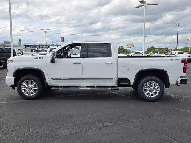 Used 2024 Chevrolet Silverado 2500 High Country w/ High Country Premium Package image 6