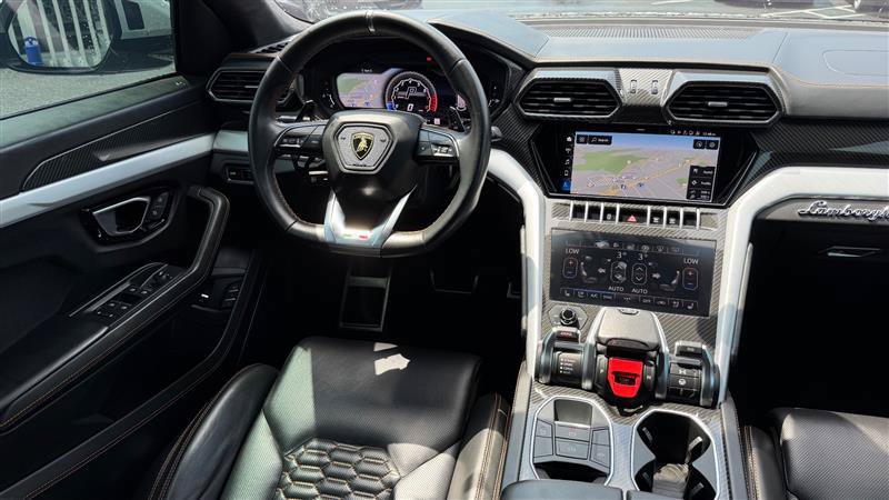 Used 2020 Lamborghini Urus AWD/4WD image 23
