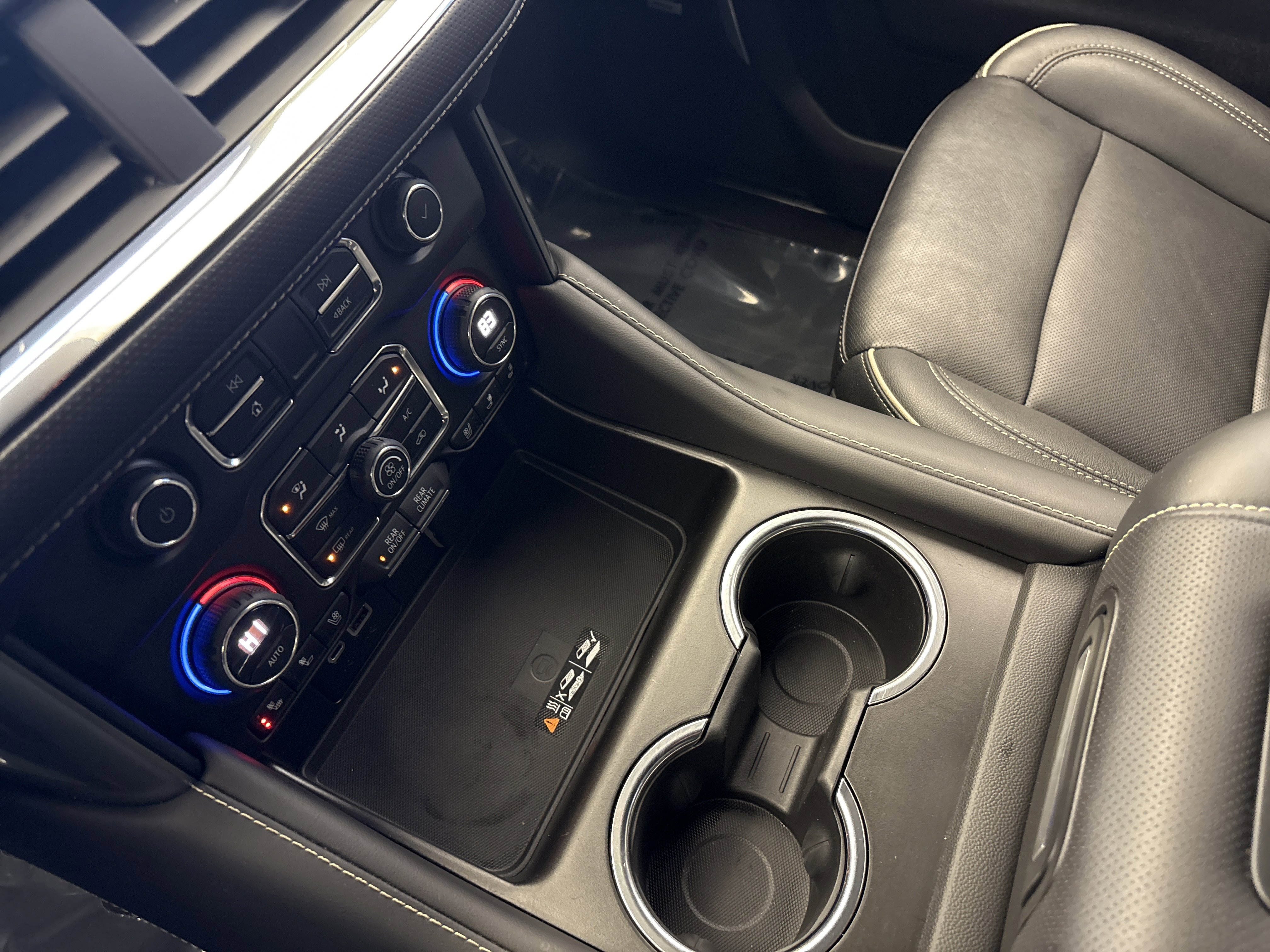 Used 2023 Chevrolet Tahoe Premier image 23