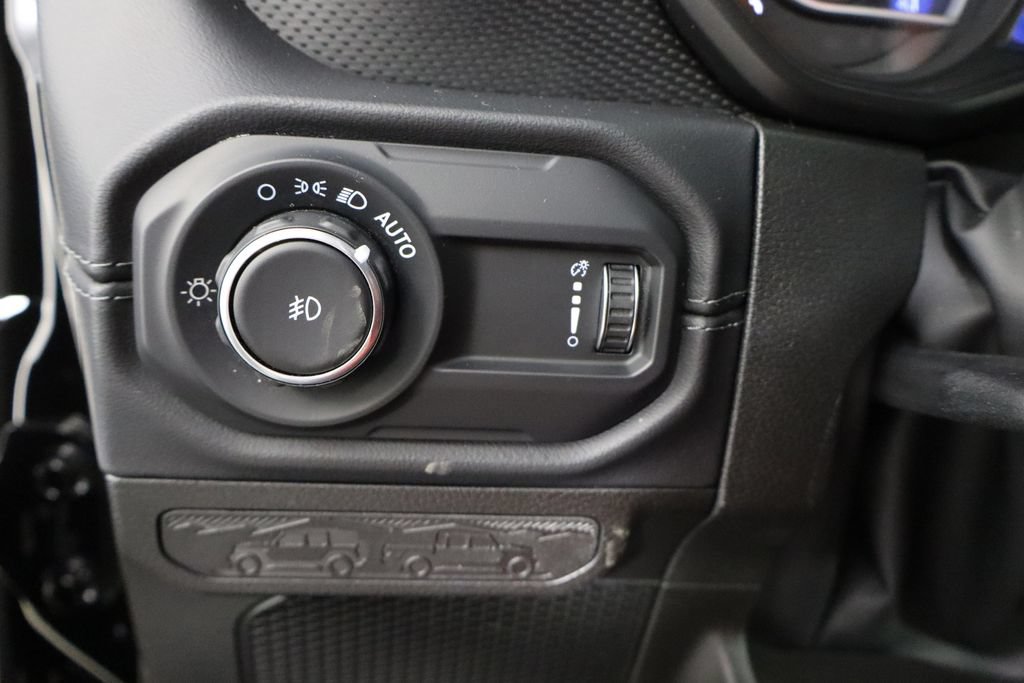 Used 2024 Jeep Wrangler Unlimited Rubicon 392 AWD/4WD image 22