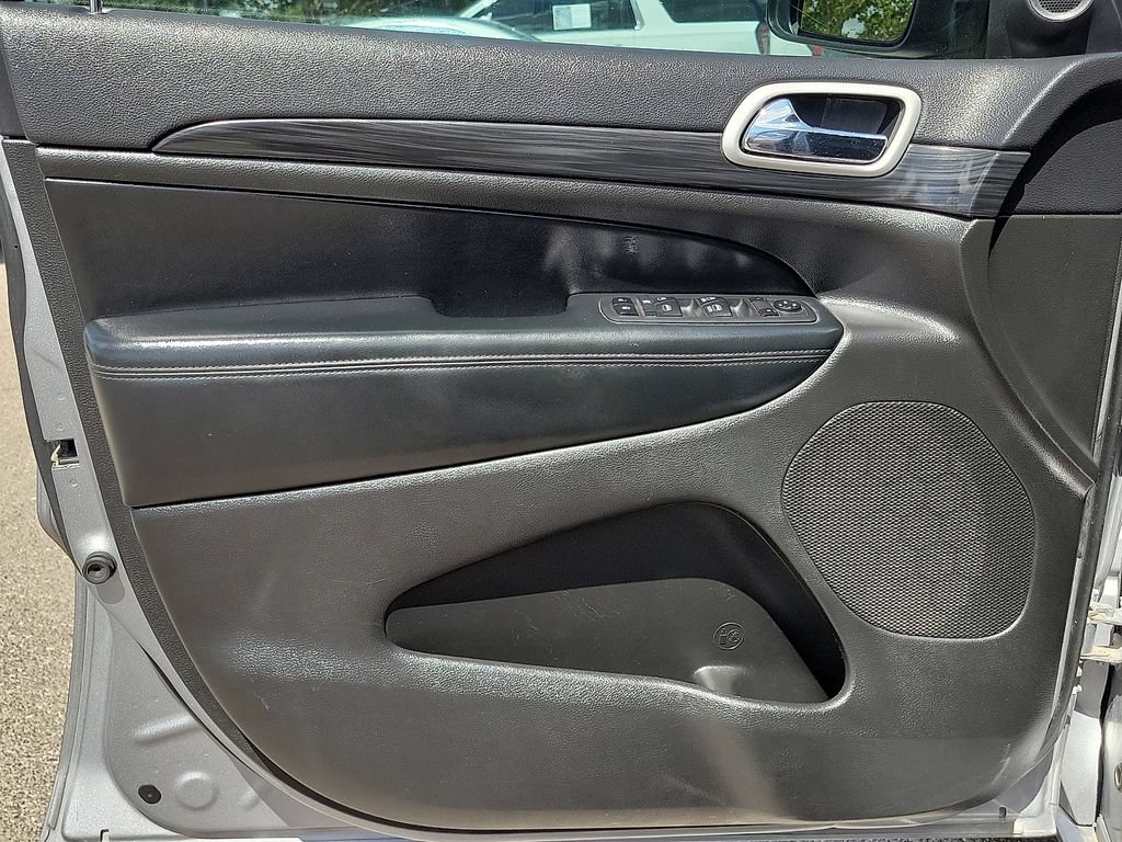 Used 2020 Jeep Grand Cherokee Altitude RWD image 22