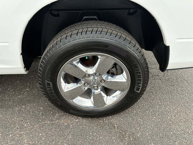 Used 2016 RAM 1500 Big Horn AWD/4WD image 11