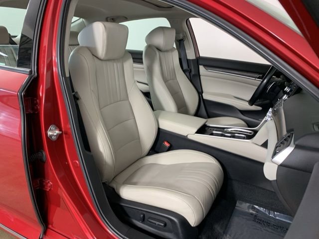 Used 2020 Honda Accord Touring image 37