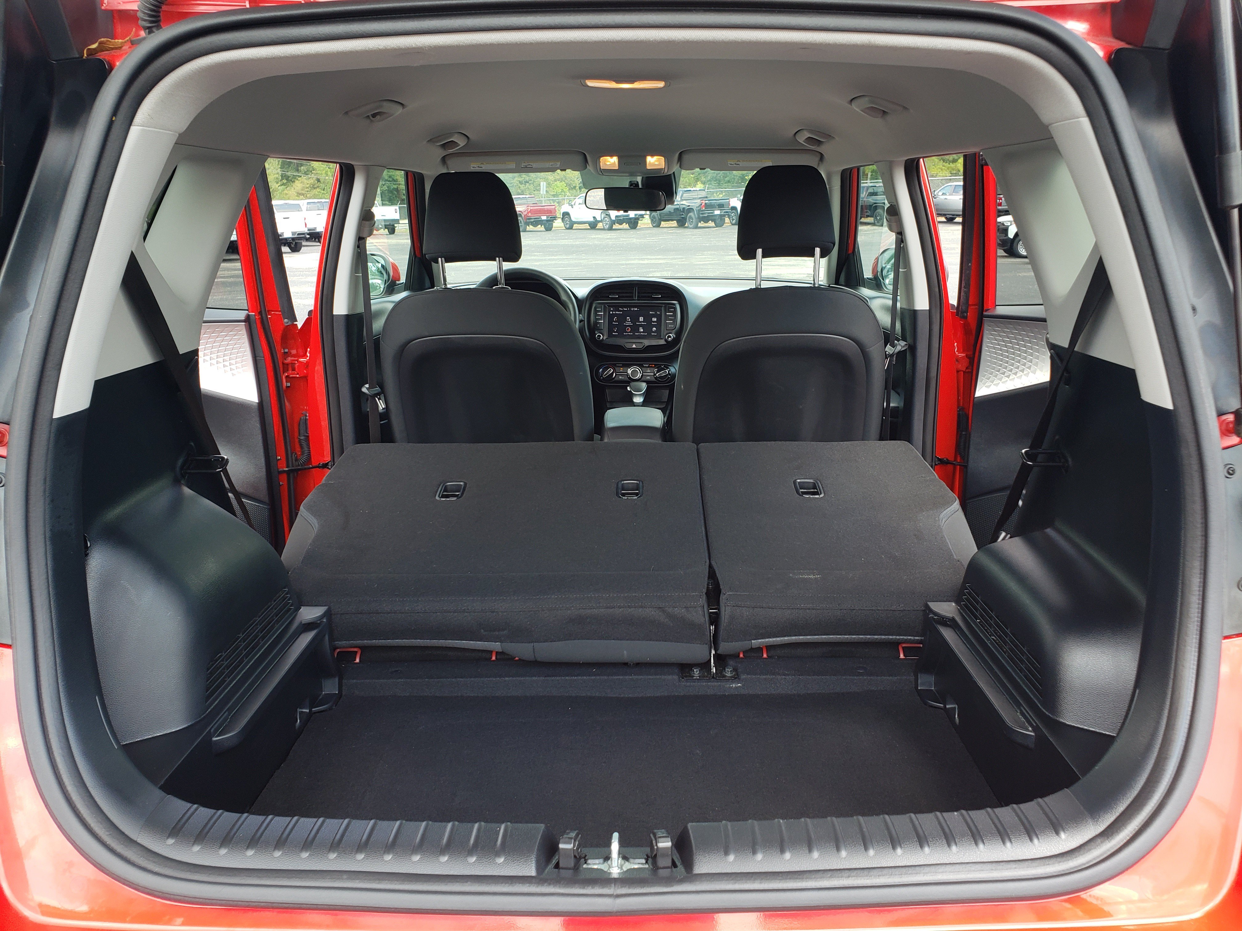 Used 2023 Kia Soul LX FWD image 11