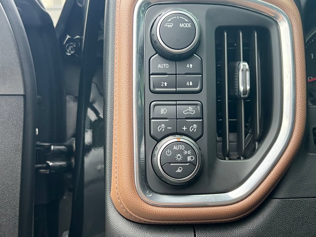 Used 2021 Chevrolet Silverado 3500 High Country AWD/4WD image 29