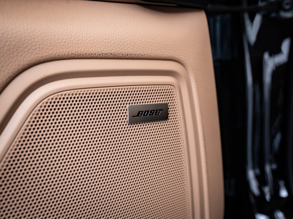 Certified 2025 Porsche Macan image 23